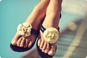 CARING FOR YOUR FEET THIS SUMMER